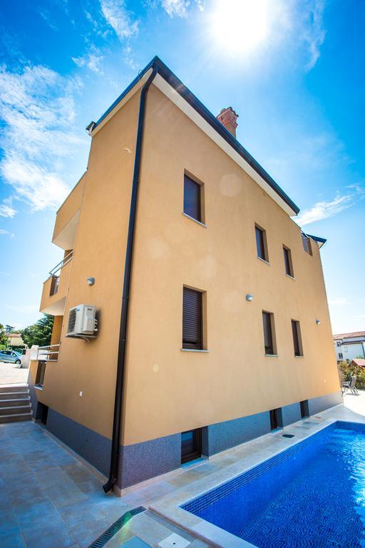 Villa Sara Poreč Exterior foto